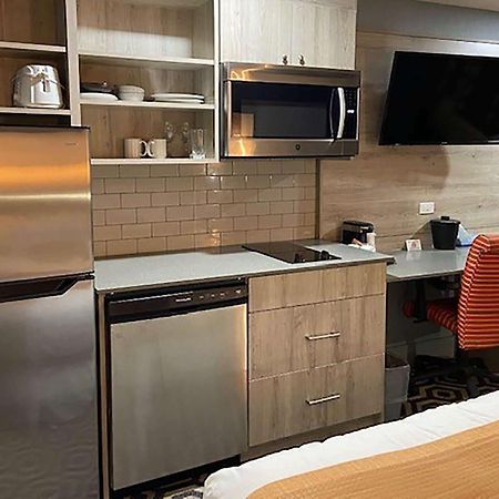 Ramada By Wyndham Medicine Hat Dış mekan fotoğraf