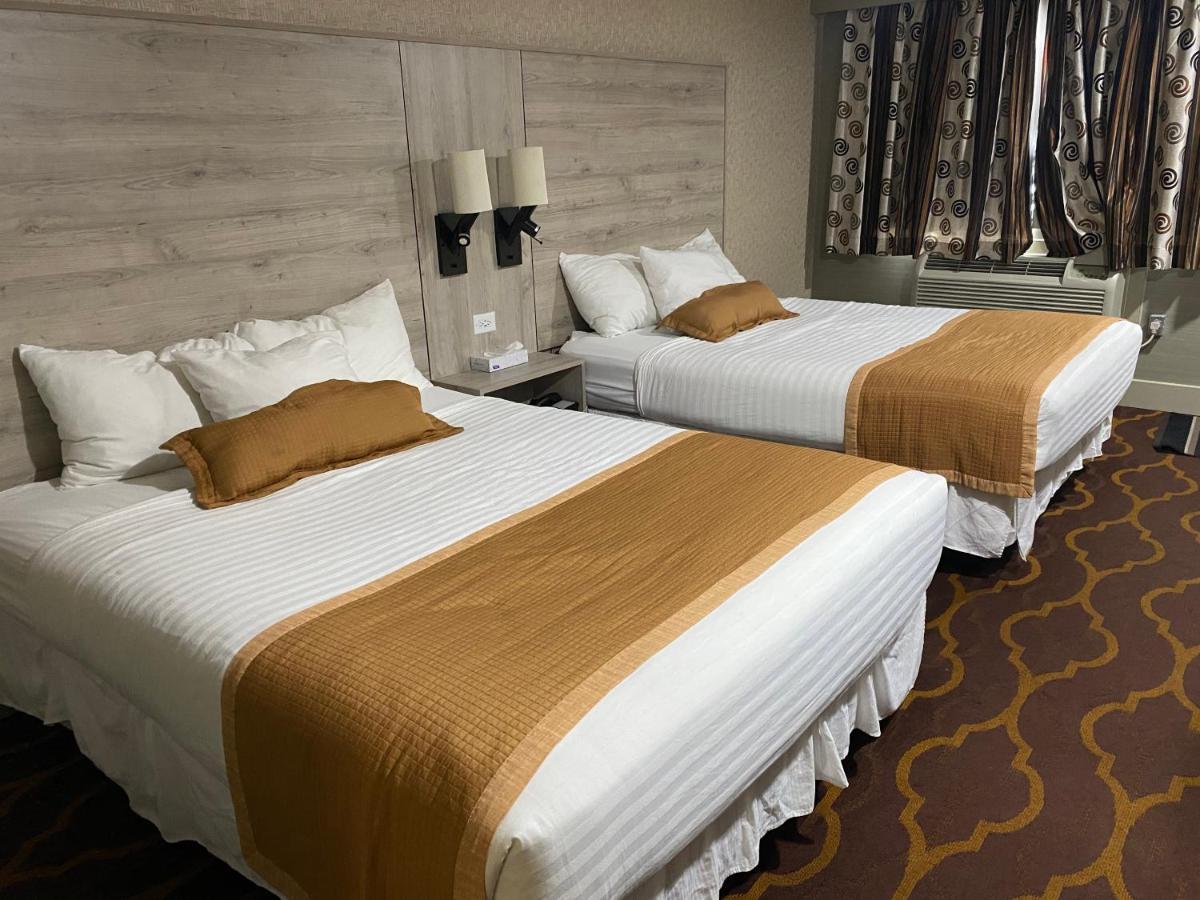 Ramada By Wyndham Medicine Hat Dış mekan fotoğraf