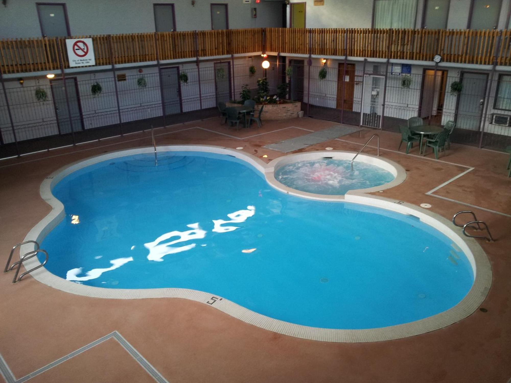 Ramada By Wyndham Medicine Hat Konforlar fotoğraf
