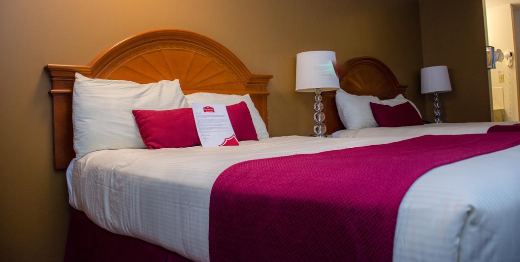 Ramada By Wyndham Medicine Hat Dış mekan fotoğraf
